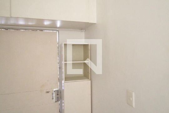 Cozinha e Área de Serviço de apartamento para alugar com 2 quartos, 90m² em Jardim Guanabara, Belo Horizonte