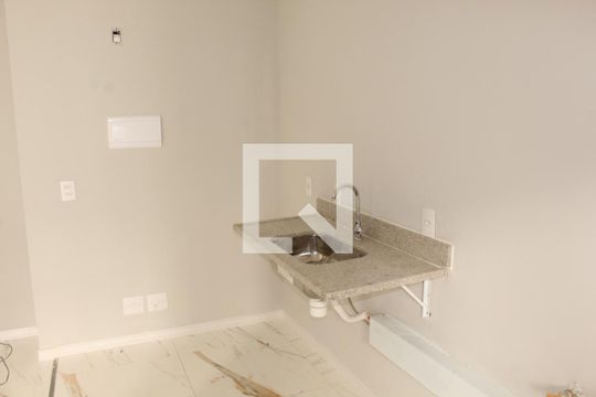 Cozinha de apartamento para alugar com 2 quartos, 57m² em Jardim Rebelato, Cotia