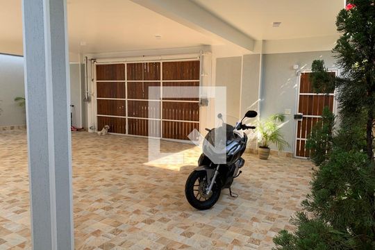 Casa à venda com 5 quartos, 248m² em Santo Amaro, São Paulo