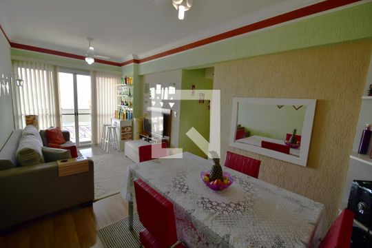 Sala de apartamento para alugar com 2 quartos, 76m² em Ponte Preta, Campinas