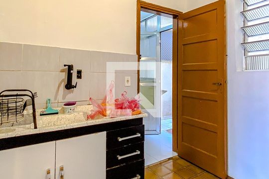 Cozinha de apartamento para alugar com 1 quarto, 69m² em Vila Dom Pedro I, São Paulo