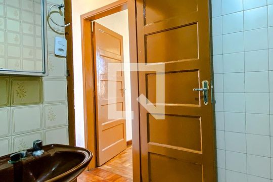 Banheiro de apartamento para alugar com 1 quarto, 69m² em Vila Dom Pedro I, São Paulo