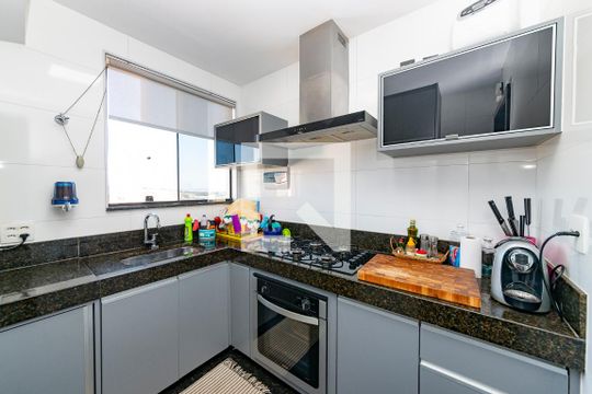 Cozinha de apartamento à venda com 3 quartos, 180m² em Monsenhor Messias, Belo Horizonte