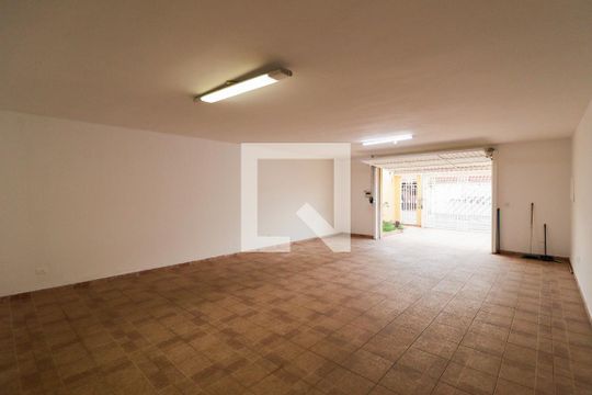 Garagem de casa para alugar com 3 quartos, 241m² em Água Fria, São Paulo