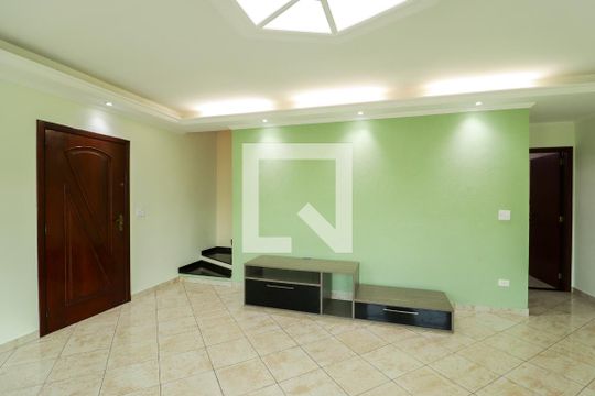 Sala de casa para alugar com 3 quartos, 241m² em Água Fria, São Paulo