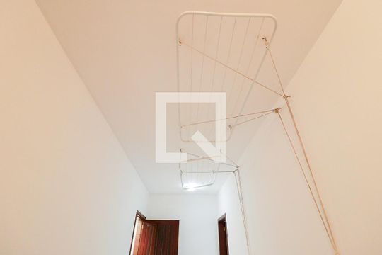 Área de Serviço de casa para alugar com 3 quartos, 241m² em Água Fria, São Paulo