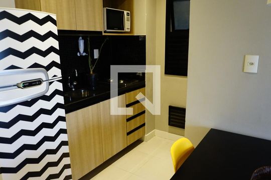 Cozinha de apartamento à venda com 1 quarto, 40m² em Curicica, Rio de Janeiro