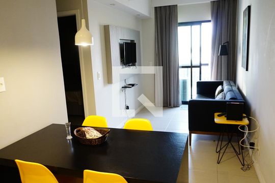 Sala de apartamento à venda com 1 quarto, 40m² em Curicica, Rio de Janeiro