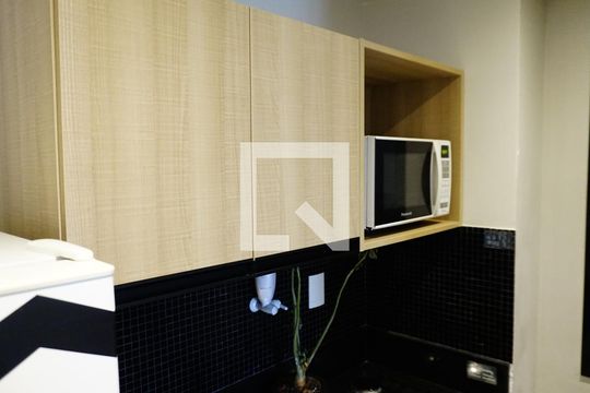 Cozinha de apartamento à venda com 1 quarto, 40m² em Curicica, Rio de Janeiro