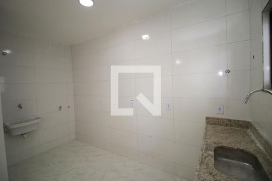 Cozinha e Área de Serviço de apartamento para alugar com 1 quarto, 35m² em Olaria, Rio de Janeiro