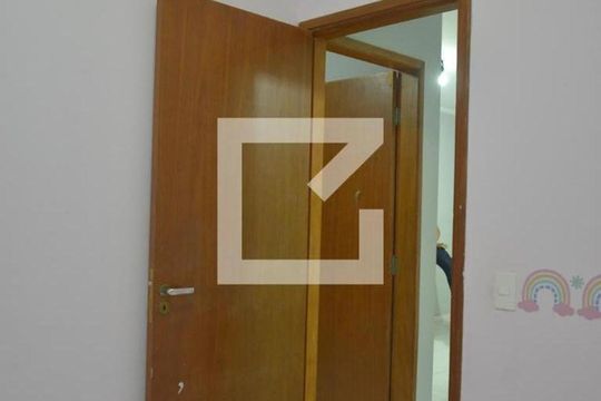 Quarto 2 de apartamento à venda com 2 quartos, 42m² em Jardim Las Vegas, Santo André