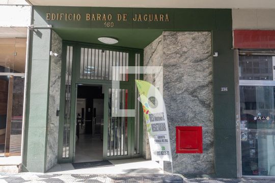 Fachada e portaria de apartamento para alugar com 1 quarto, 29m² em Centro Histórico de São Paulo, São Paulo