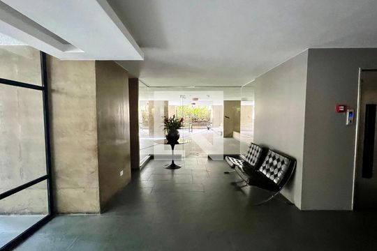 Área comum de apartamento à venda com 3 quartos, 310m² em Cerqueira César, São Paulo