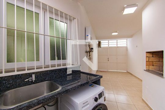 Lavanderia de casa de condomínio à venda com 3 quartos, 93m² em Fátima, Canoas