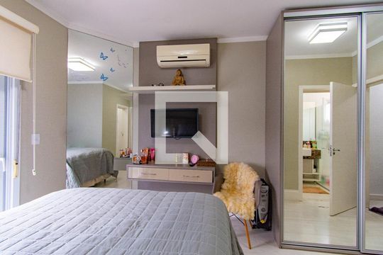 Quarto de casa de condomínio à venda com 3 quartos, 93m² em Fátima, Canoas