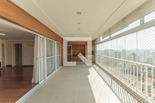 Varanda de apartamento para alugar com 3 quartos, 256m² em Vila Gumercindo, São Paulo