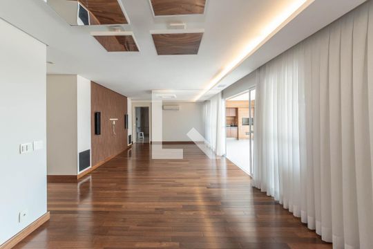 Sala de apartamento para alugar com 3 quartos, 256m² em Vila Gumercindo, São Paulo