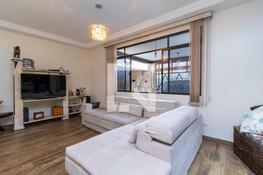 Casa à venda com 3 quartos, 125m² em Vila Aurora, São Paulo