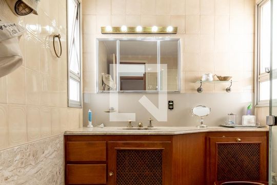 Banheiro do Quarto 1 de apartamento à venda com 3 quartos, 110m² em Recanto Paraíso, São Paulo
