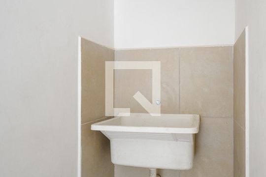 Lavanderia de casa para alugar com 2 quartos, 55m² em Jardim Maria Estela, São Paulo