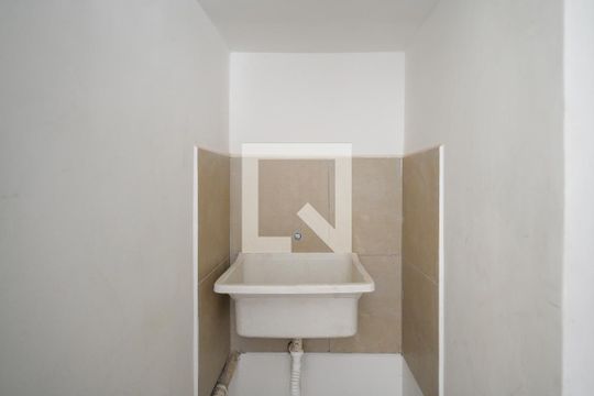 Lavanderia de casa para alugar com 2 quartos, 55m² em Jardim Maria Estela, São Paulo