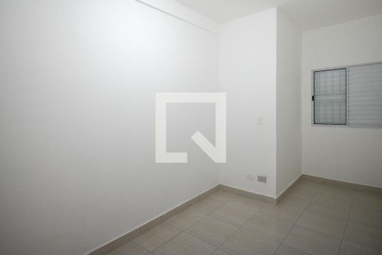 Quarto 2 de casa para alugar com 2 quartos, 55m² em Jardim Maria Estela, São Paulo