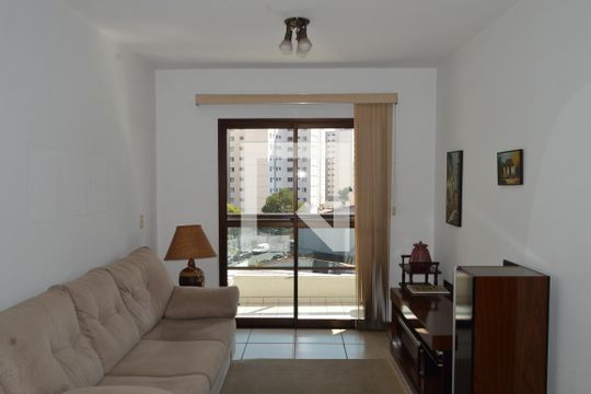Sala de apartamento para alugar com 3 quartos, 75m² em Vila Monumento, São Paulo