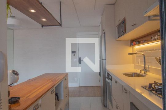Cozinha de apartamento à venda com 2 quartos, 78m² em Jardim Independência, São Paulo