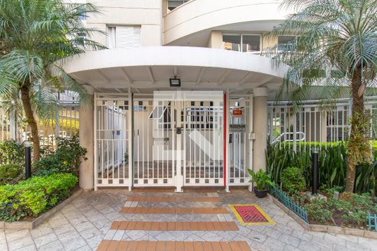 Fachada de apartamento para alugar com 1 quarto, 33m² em Perdizes, São Paulo