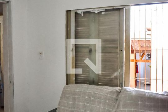 Sala de casa à venda com 4 quartos, 125m² em Cavalhada, Porto Alegre