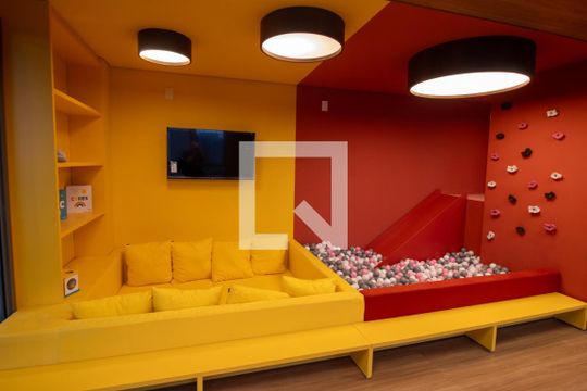 Área comum de kitnet/studio à venda com 1 quarto, 27m² em Santo Amaro, São Paulo