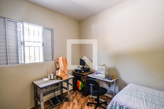 Quarto 2 de casa à venda com 3 quartos, 192m² em Jardim Silvana, Santo André