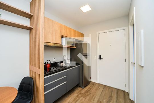 Cozinha de kitnet/studio à venda com 1 quarto, 26m² em Mont’serrat, Porto Alegre