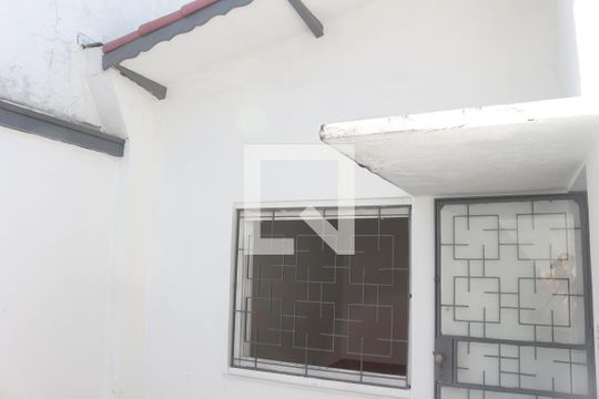 Quintal de casa à venda com 2 quartos, 180m² em Santa Paula, São Caetano do Sul