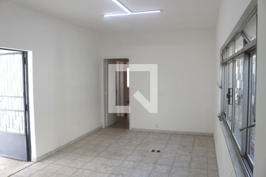 Casa à venda com 2 quartos, 180m² em Santa Paula, São Caetano do Sul