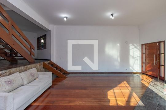 Sala de casa de condomínio à venda com 3 quartos, 400m² em Barro Branco (zona Norte), São Paulo
