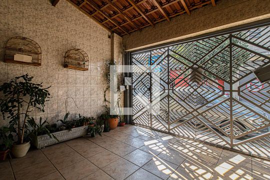 garagem de casa à venda com 3 quartos, 137m² em Vila Brasilina, São Paulo