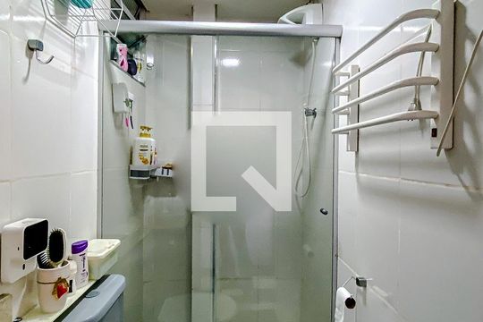Banheiro de apartamento à venda com 1 quarto, 30m² em Brás, São Paulo