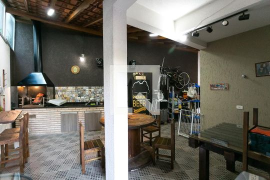 Churrasqueira de casa à venda com 3 quartos, 130m² em Parque Monte Alegre, Taboão da Serra