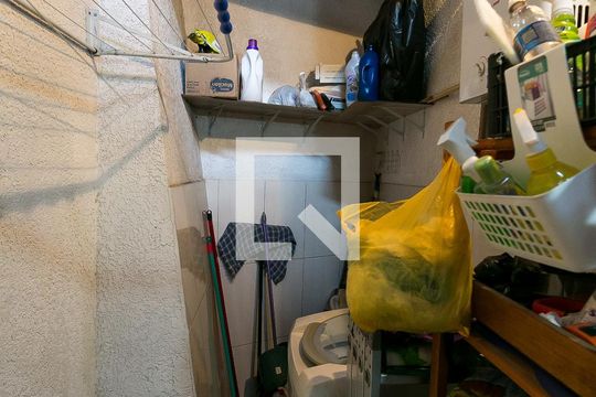 Área de Serviço de casa à venda com 3 quartos, 130m² em Parque Monte Alegre, Taboão da Serra