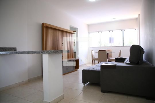 Sala de apartamento à venda com 3 quartos, 79m² em Parque Amazonia, Goiânia