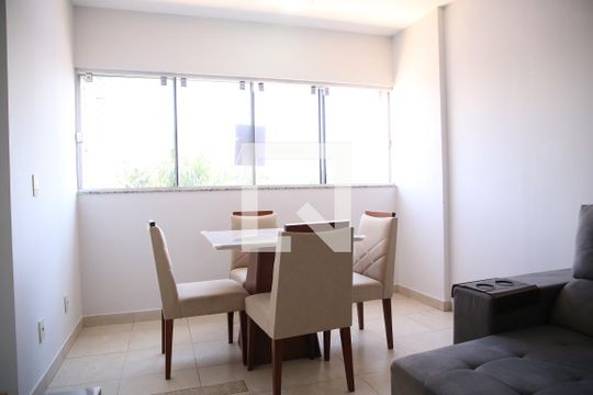 Sala de apartamento à venda com 3 quartos, 79m² em Parque Amazonia, Goiânia