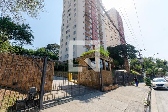 Fachada de apartamento à venda com 2 quartos, 65m² em Vila Amélia, São Paulo