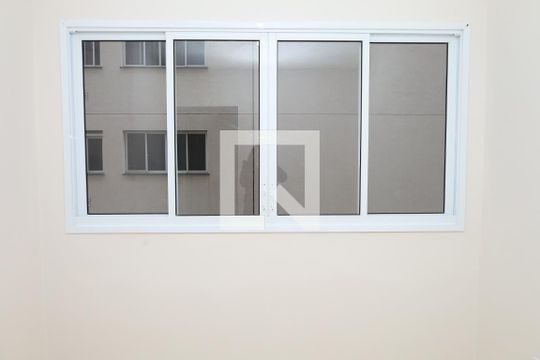 Quarto de apartamento para alugar com 1 quarto, 27m² em Conjunto Residencial José Bonifácio, São Paulo
