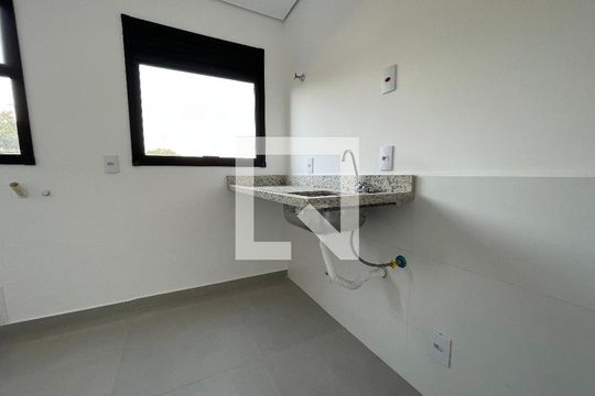 Cozinha de apartamento à venda com 1 quarto, 71m² em Jardim Trussardi, São Paulo