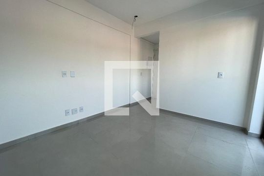 Sala de apartamento à venda com 1 quarto, 71m² em Jardim Trussardi, São Paulo