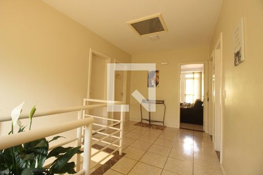 Corredor de casa à venda com 4 quartos, 268m² em Santa Lúcia, Belo Horizonte