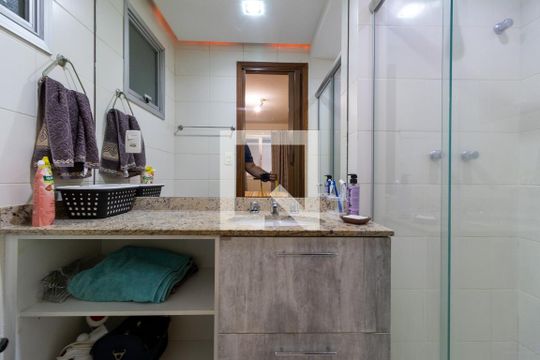 Banheiro Suite de apartamento à venda com 2 quartos, 70m² em Vila Isabel, Rio de Janeiro
