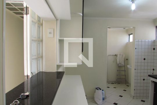 Cozinha de apartamento para alugar com 3 quartos, 71m² em Jardim Londrina, São Paulo