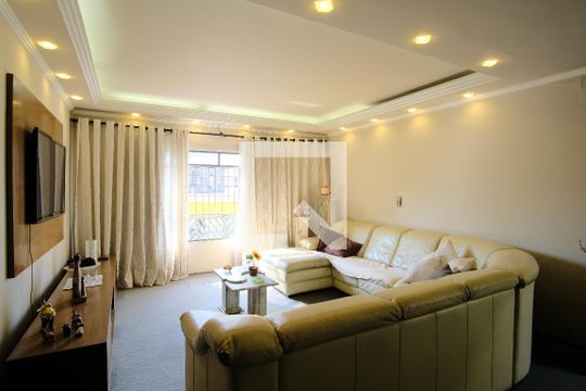 Casa para alugar com 4 quartos, 255m² em Vila Gomes Cardim, São Paulo
